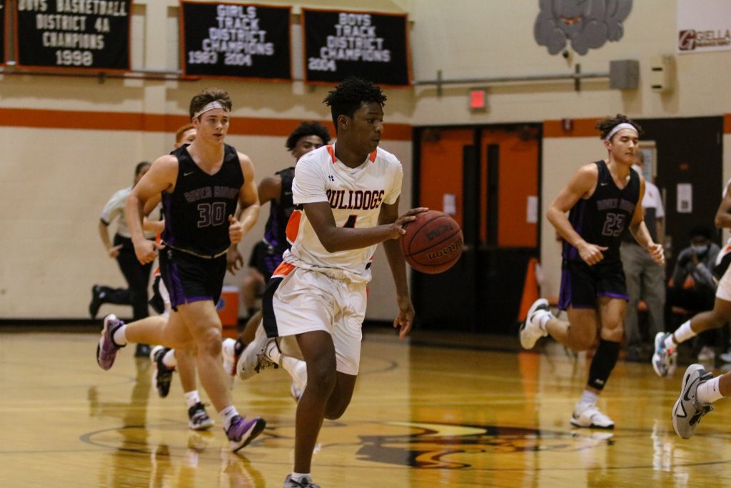 Bulldogs boys basketball team falls in district semifinals